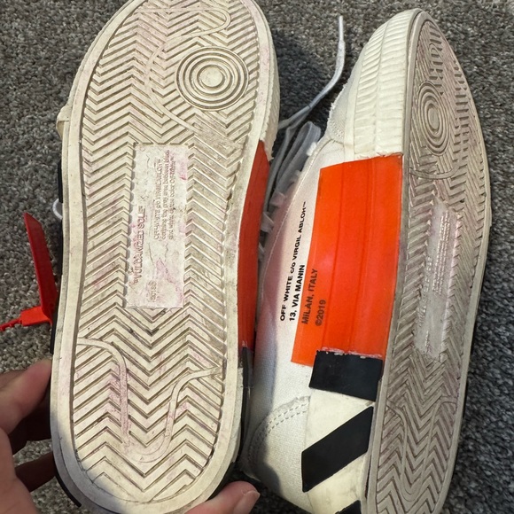 Off-white Vulc Low (Authentic) - Picture 3 of 7